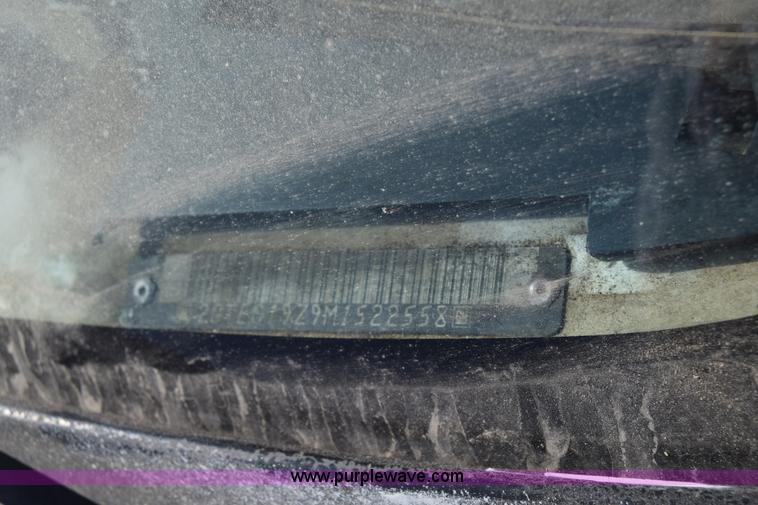 image for item K4382 1991 GMC Sierra 1500 pickup truck