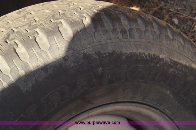 image for item K4382 1991 GMC Sierra 1500 pickup truck