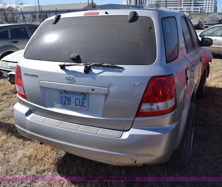 image for item K4384 2003 Kia Sorento