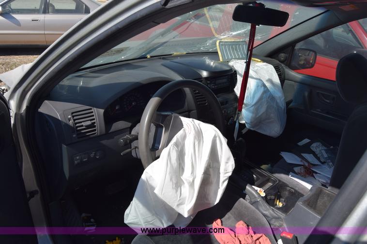 image for item K4384 2003 Kia Sorento