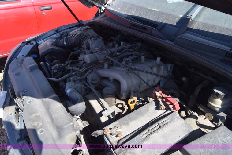 image for item K4384 2003 Kia Sorento