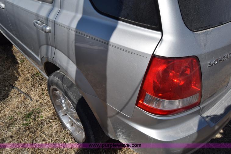 image for item K4384 2003 Kia Sorento