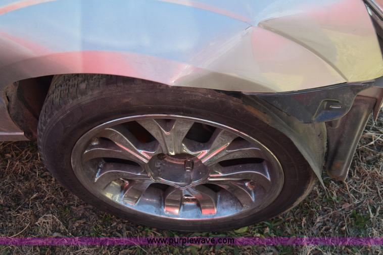 image for item K4384 2003 Kia Sorento