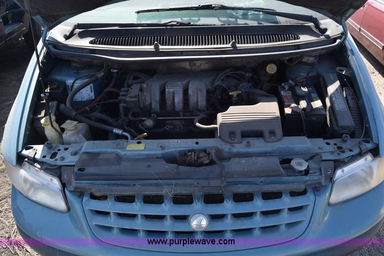 image for item K4386 1998 Plymouth Grand Voyager van