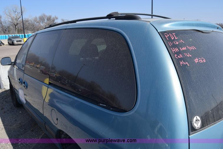 image for item K4386 1998 Plymouth Grand Voyager van