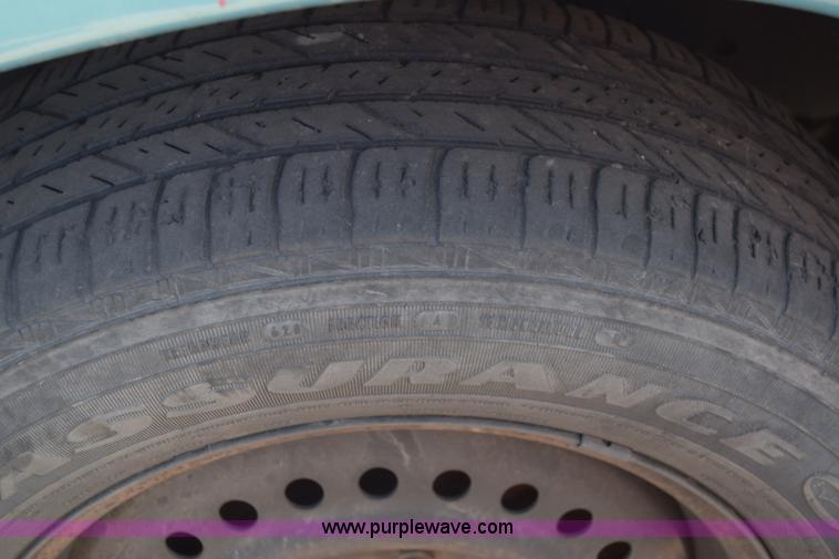 image for item K4386 1998 Plymouth Grand Voyager van