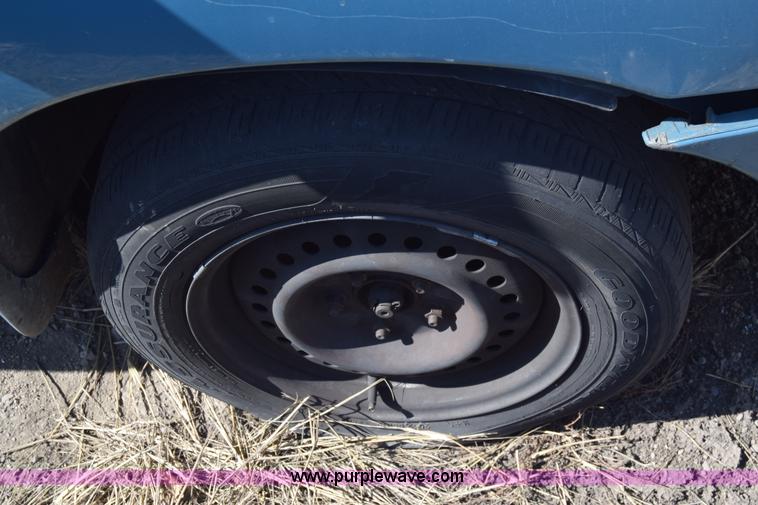 image for item K4386 1998 Plymouth Grand Voyager van