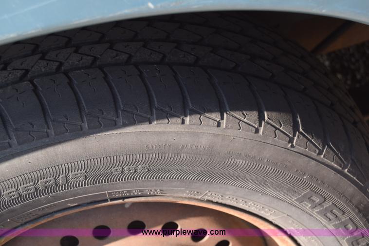 image for item K4386 1998 Plymouth Grand Voyager van