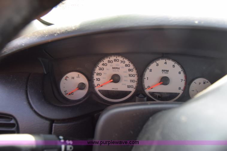 image for item K4388 2005 Dodge Neon