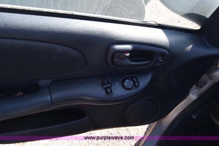 image for item K4388 2005 Dodge Neon