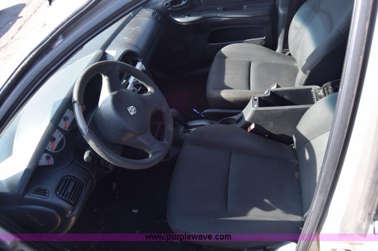 image for item K4388 2005 Dodge Neon