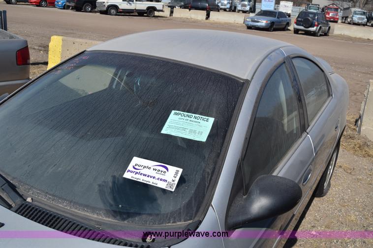 image for item K4388 2005 Dodge Neon
