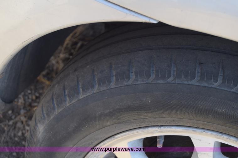 image for item K4388 2005 Dodge Neon