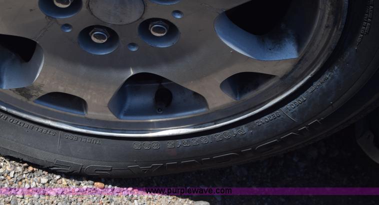 image for item K4388 2005 Dodge Neon