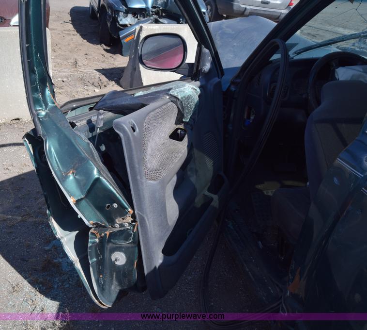 image for item K4391 1998 Dodge Ram 1500 pickup truck