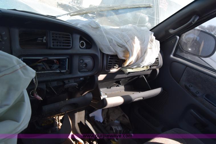 image for item K4391 1998 Dodge Ram 1500 pickup truck