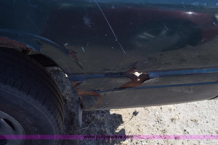 image for item K4391 1998 Dodge Ram 1500 pickup truck