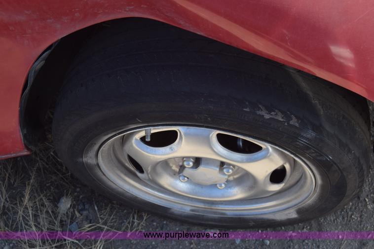 image for item K4392 1995 Geo Prizm