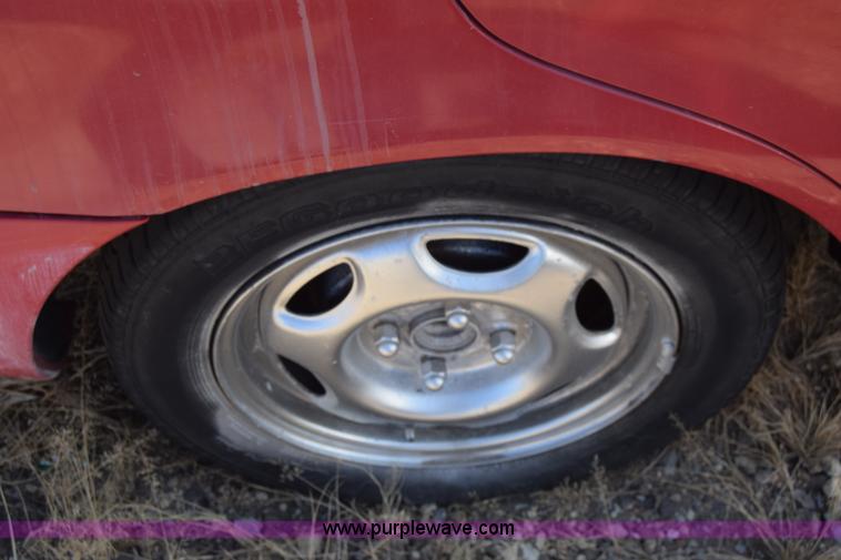 image for item K4392 1995 Geo Prizm