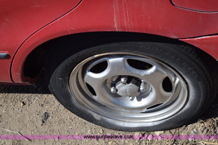 image for item K4392 1995 Geo Prizm