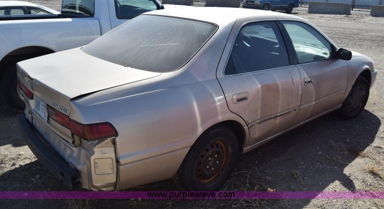 image for item K4395 1998 Toyota Camry