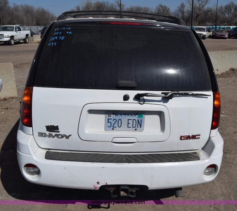 image for item K4396 2005 GMC Envoy SUV