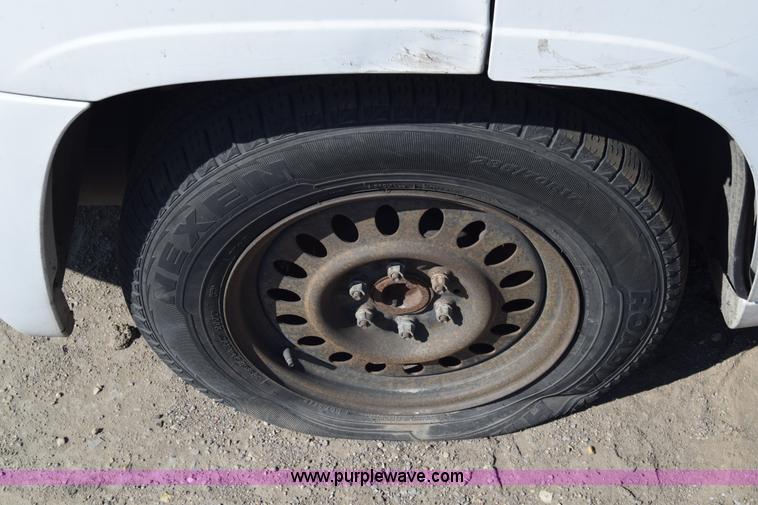 image for item K4396 2005 GMC Envoy SUV