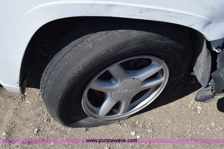 image for item K4396 2005 GMC Envoy SUV