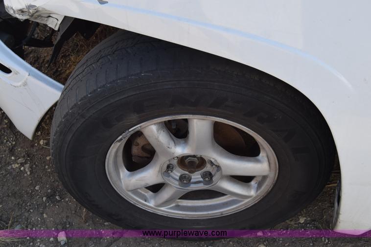 image for item K4396 2005 GMC Envoy SUV