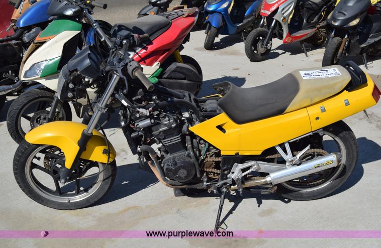 image for item K4398 2002 Kawasaki Ninja