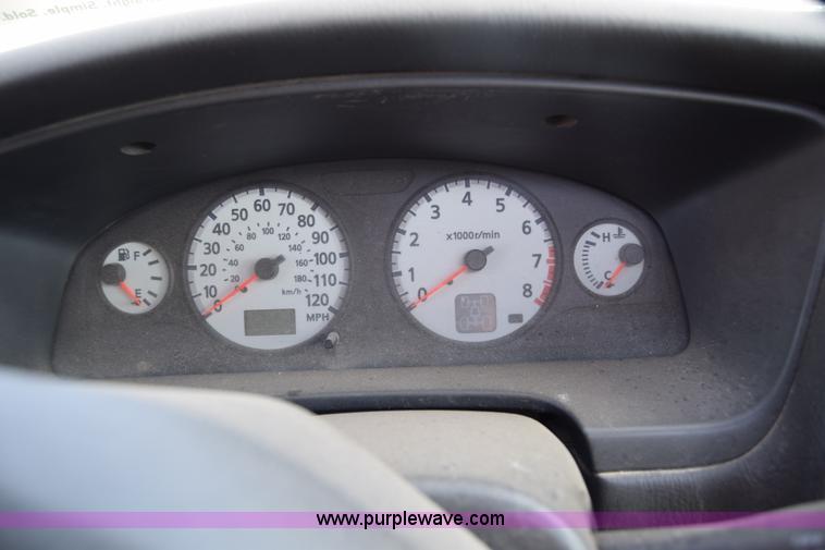 image for item K4403 2001 Nissan Pathfinder SUV