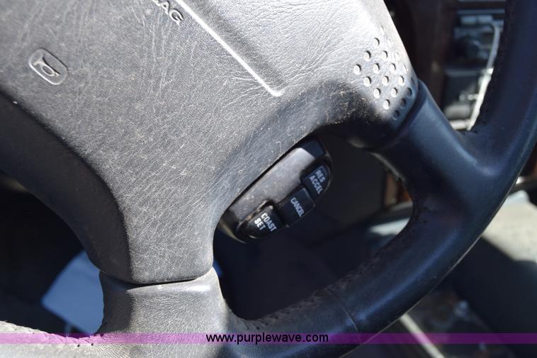 image for item K4403 2001 Nissan Pathfinder SUV