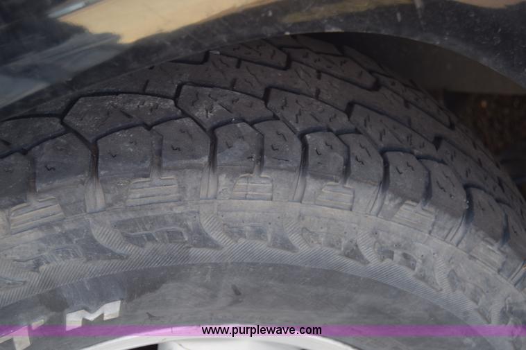 image for item K4403 2001 Nissan Pathfinder SUV