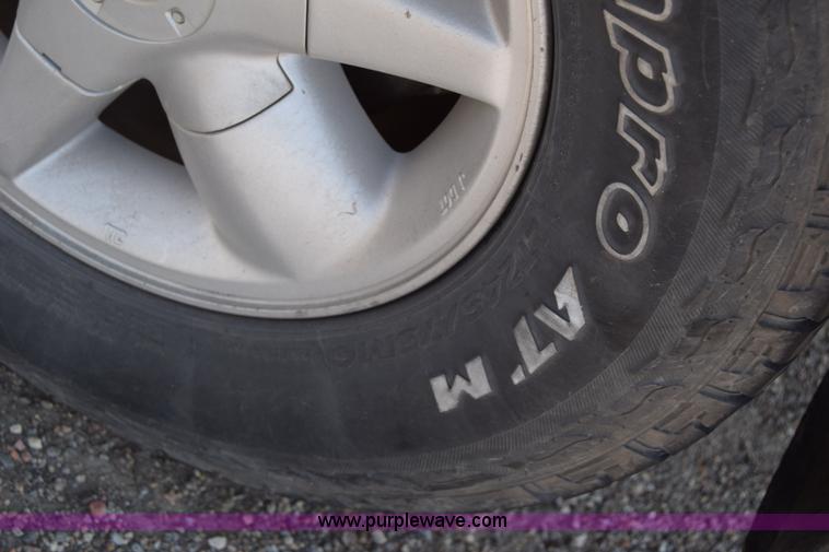 image for item K4403 2001 Nissan Pathfinder SUV