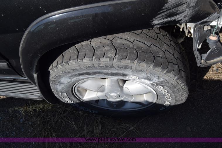 image for item K4403 2001 Nissan Pathfinder SUV