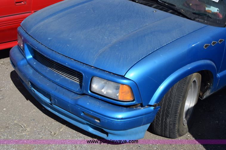 image for item K4404 1995 GMC Jimmy SUV