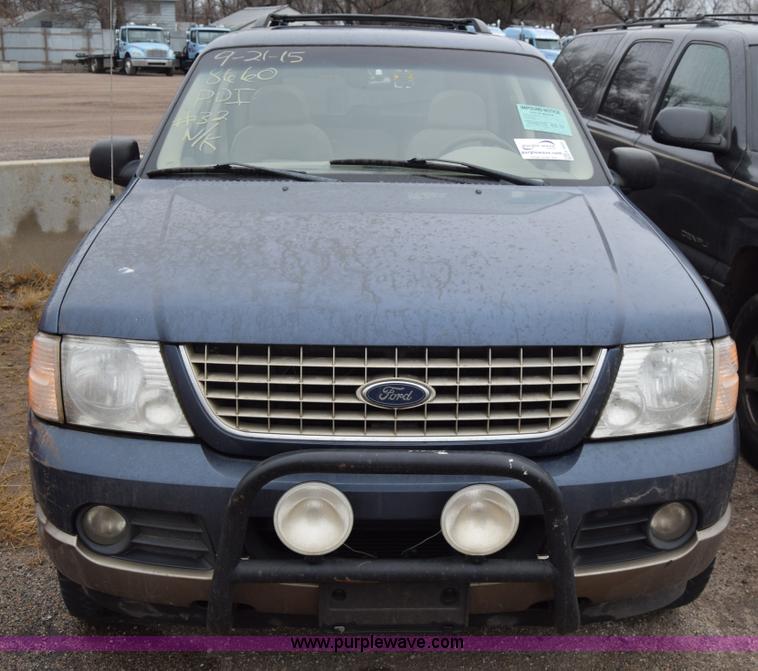 image for item K4825 2002 Ford Explorer Eddie Bauer SUV