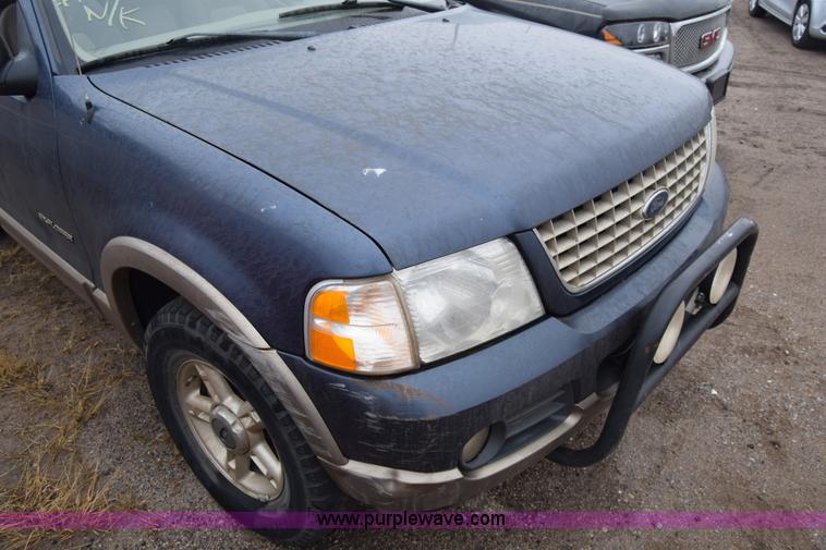 image for item K4825 2002 Ford Explorer Eddie Bauer SUV