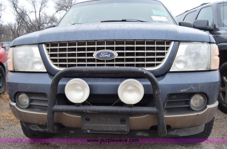 image for item K4825 2002 Ford Explorer Eddie Bauer SUV