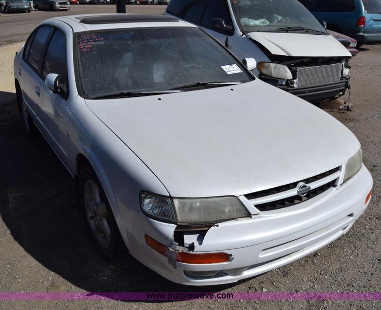 image for item K4839 1997 Nissan Maxima