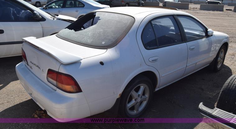 image for item K4839 1997 Nissan Maxima