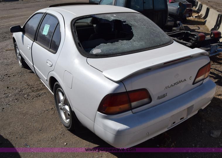 image for item K4839 1997 Nissan Maxima