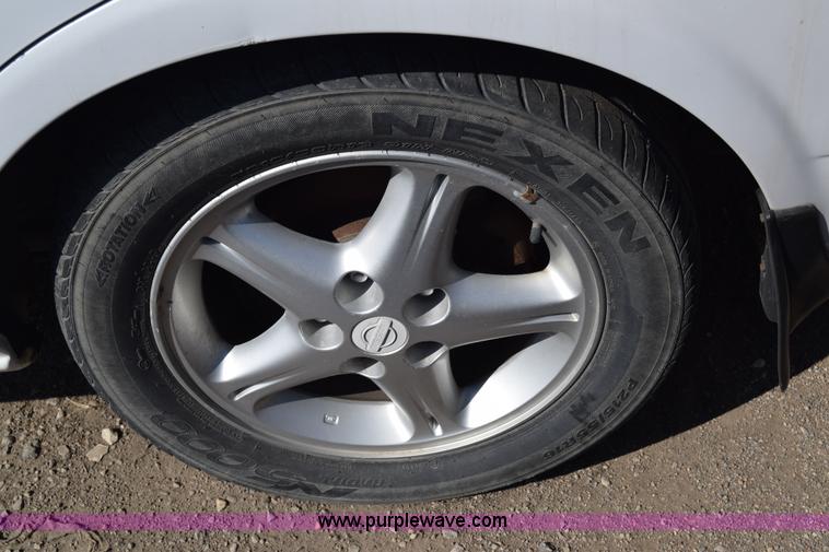 image for item K4839 1997 Nissan Maxima