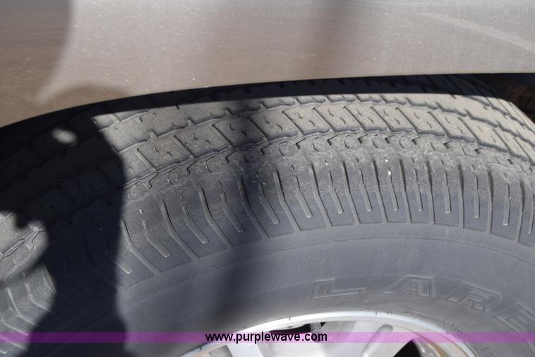 image for item K8275 2001 GMC Yukon SUV