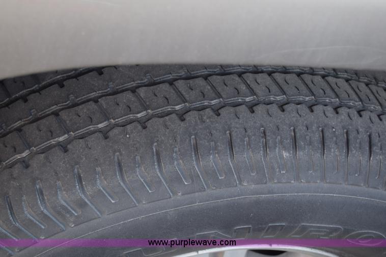 image for item K8275 2001 GMC Yukon SUV