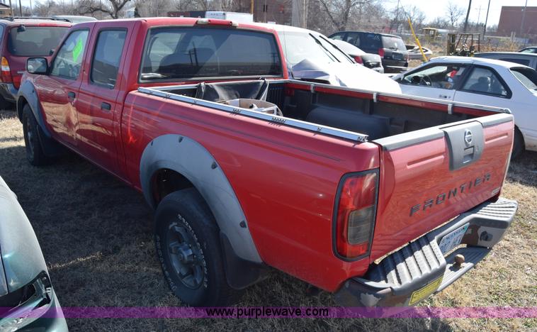 image for item K8278 2002 Nissan Frontier pickup