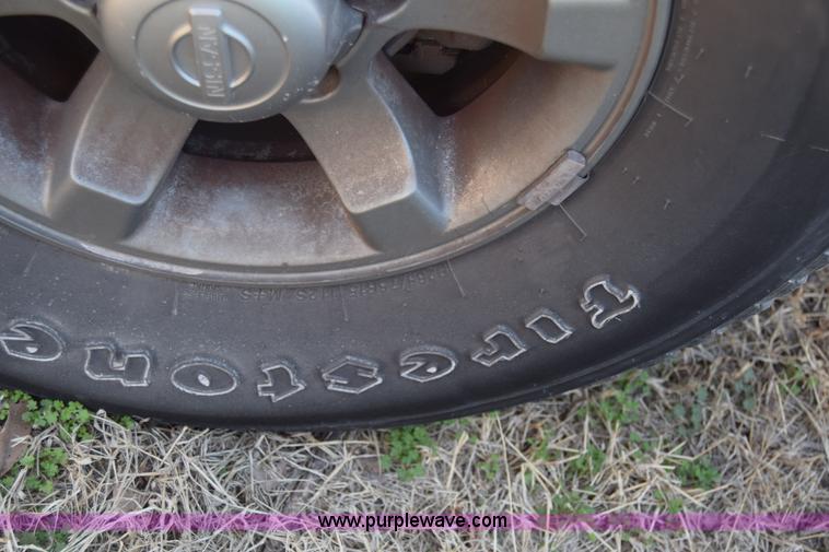 image for item K8278 2002 Nissan Frontier pickup