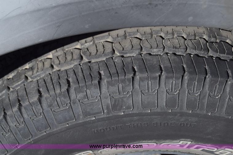 image for item K8278 2002 Nissan Frontier pickup