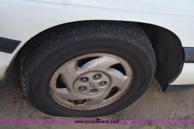 image for item K8709 1993 Chevrolet Corsica