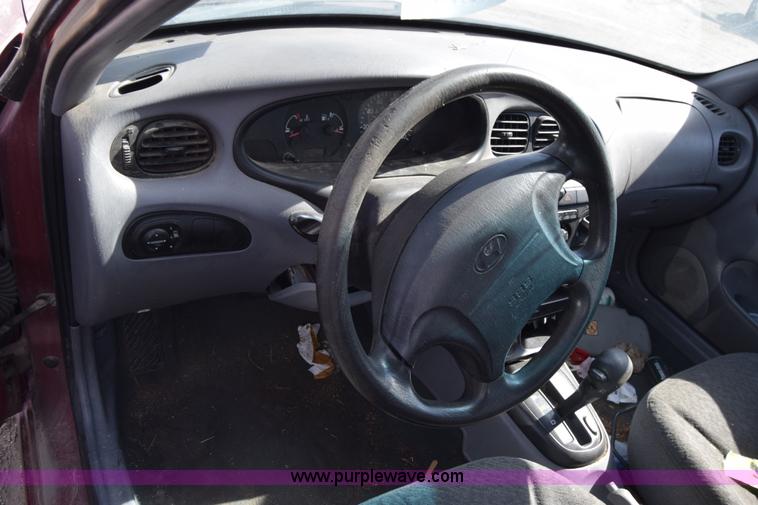 image for item K8715 1999 Hyundai Elantra